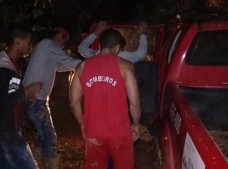 28-10-2020 corpo-de-bombeiros-resgata-caçadores-atingidos-por-tiros-acidentais