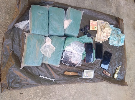 20-11-20-exercito-pm-cruzeiro-do-sul-apreensao