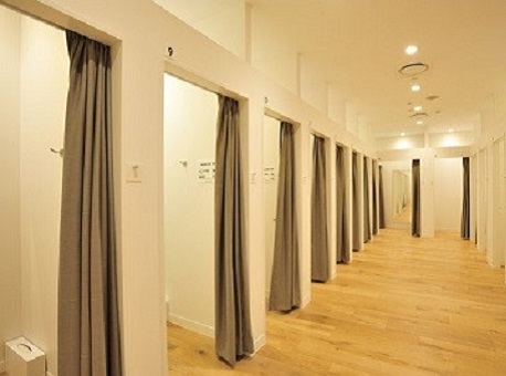 25-11-2020 lojas-ja-podem-usar-provadores-de-acordo-com-decreto-da-prefeitura