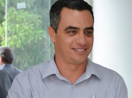 26-11-2020 exonerações-quinari-andré-prefeito