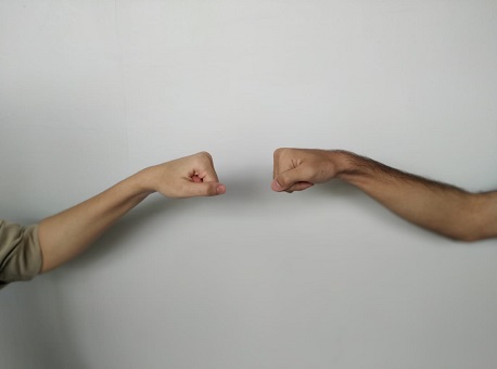 27-11-2020 Uma-mão-amiga-em-meio-à-pandemia-do-novo-coronavírus