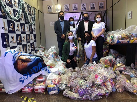 22-12-2020 CRC-AC-entrega-três-toneladas-de-alimentos-a-Associação-Amigos-Solidários