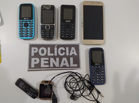 23-12-2020 policia-penal-apreende-celulares-arremassados-para-dentro-de-presidio