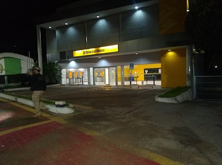 08-01-21-suspeito-preso-baleado-caixa-eletronico