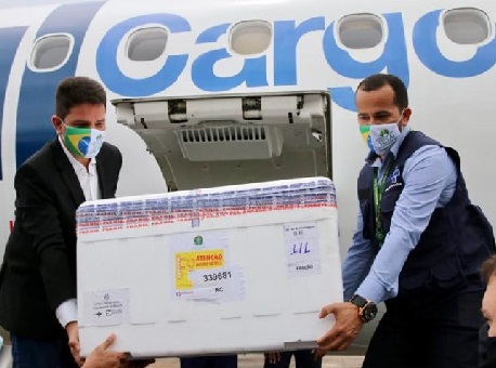 25-01-21-vacinas-oxford