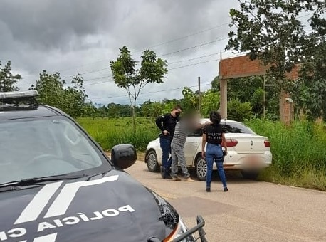 11-02-21-Taxista é preso por trafico internacional de munição