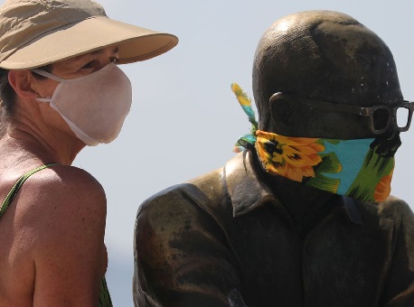 12-03-21-Mascaras em aeroportos