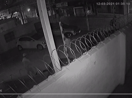 12-03-21 Homens-invadem-empresa-e-furtam-quatro-carros-nesta-madrugada