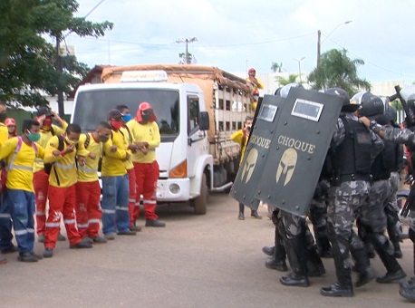 15-03-21-Manifestantes zeladoria