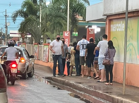 20-03-21-Aglomerações em supermercados