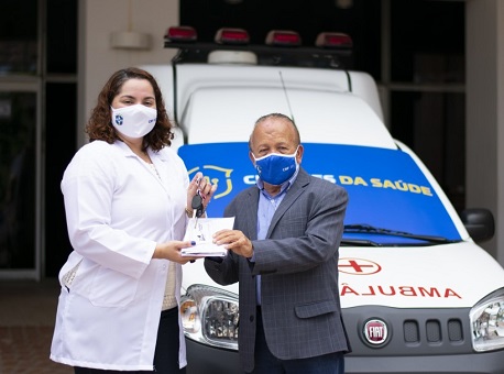 08-04-21 Craques-da-Saúde-CBF-e-FFAC-entregam-ambulância-ao-HUERB