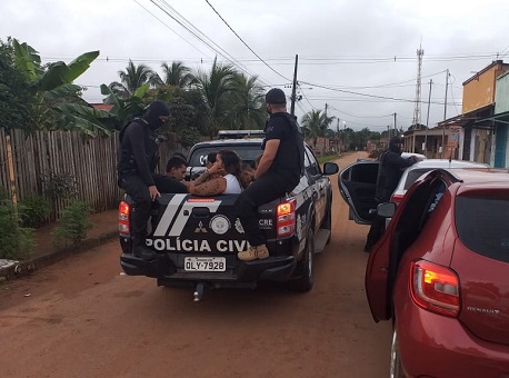 10-04-21-Suspeitos de participar de homicidio são presos
