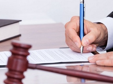 18-04-21 justiça-condena-delegado-e-a-gente-por-discriminação