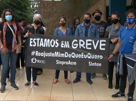 13-05-21 greve-dos-profissionais-da-educação