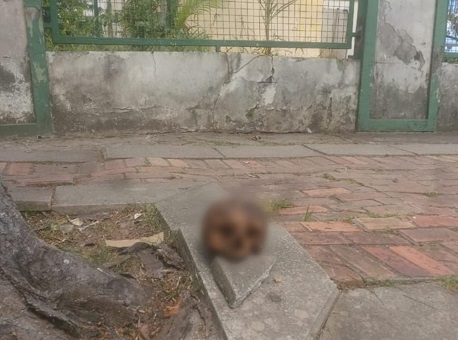 23-05-21 adolescente-suspeito-de-furtar-cranio-de-cemitério-e-apreendido