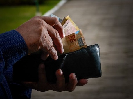 08-06-21 prefeitura-antecipa-50-do-decimo-terceiro