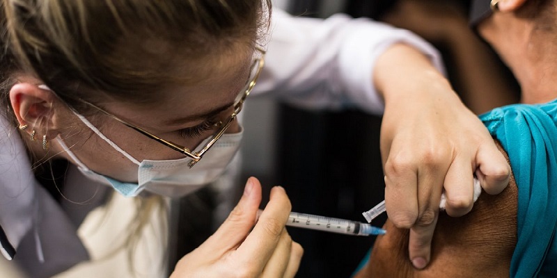 Rio Branco continua vacinação para pessoas a partir de 29 anos
