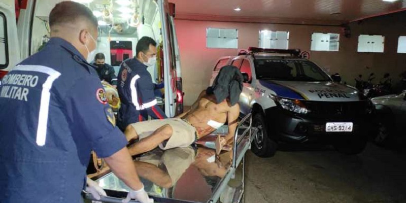 Festa em família termina com duas pessoas feridas na Vila Acre