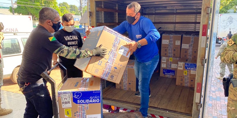 Acre recebe mais de 130 mil doses de vacina nesta quarta-feira