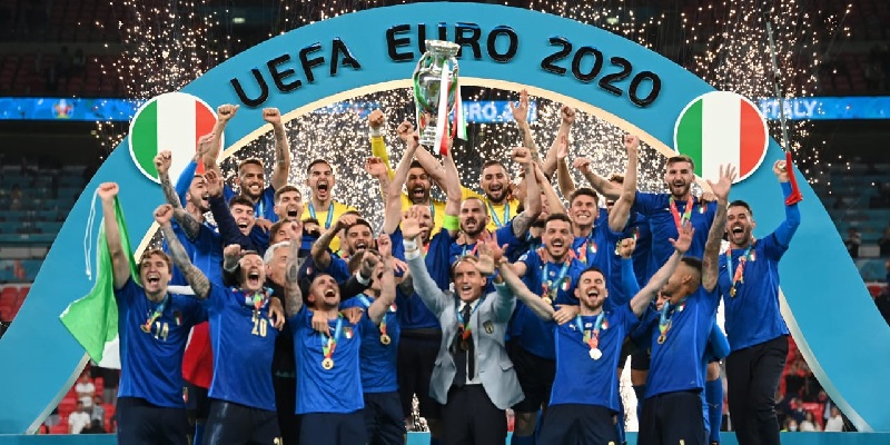 Itália vence Inglaterra e é bicampeã da Eurocopa