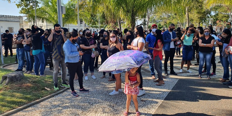 Professores realizam manifestação em frente à Prefeitura de Rio Branco