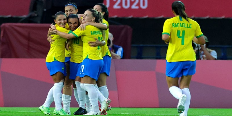 Olimpíadas 2021: Seleção feminina estreia com goleada