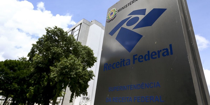 Receita paga nesta sexta-feira restituições do 3° lote do Imposto de Renda