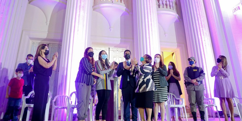 Agosto Lilás faz alusão aos 15 anos da Lei Maria da Penha