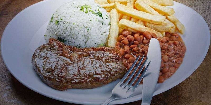 Preços do arroz e das carnes saltaram mais de 30% em um ano