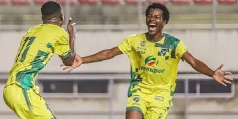 No duelo do interior o Náus venceu o Plácido de Castro de virada pelo estadual