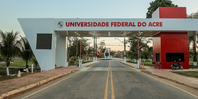 Ufac abre vagas para especialização em matemática