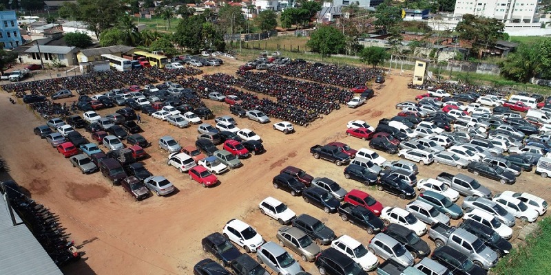 Veículos usados do Estado são leiloados online