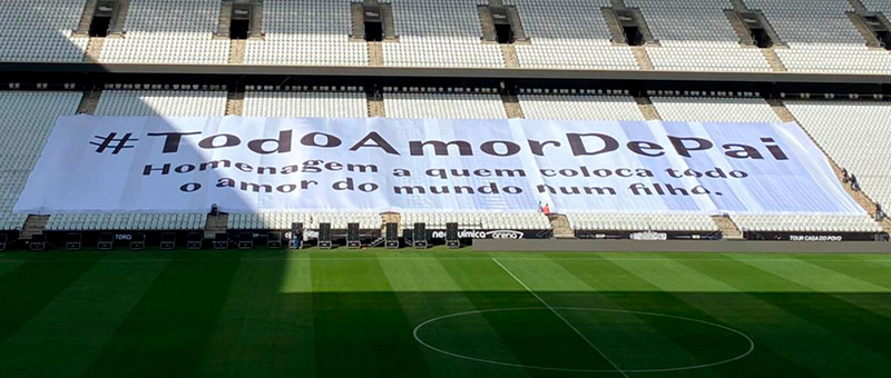 O Boticário entrou em campo no Brasileirão, no domingo, para homenagear os maiores torcedores: os pais