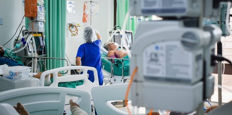 Acre chega a 1.800 vidas perdidas para a covid-19 neste domingo