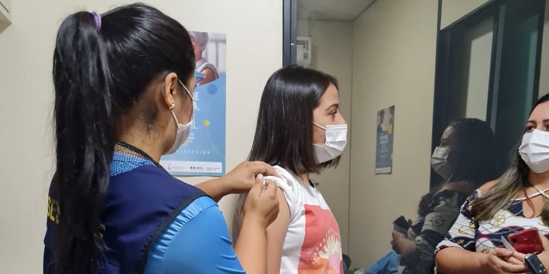 Acre já vacinou mais de 27 mil adolescentes contra a covid-19