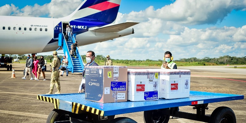 Acre recebe mais 21 mil doses de imunizantes contra a covid-19 nesta segunda-feira