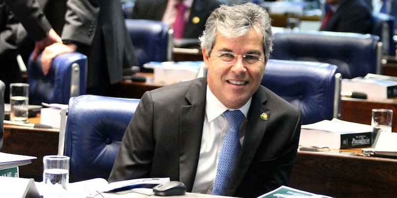Jorge Viana, do PT, lidera pesquisa para o Senado Federal no Acre