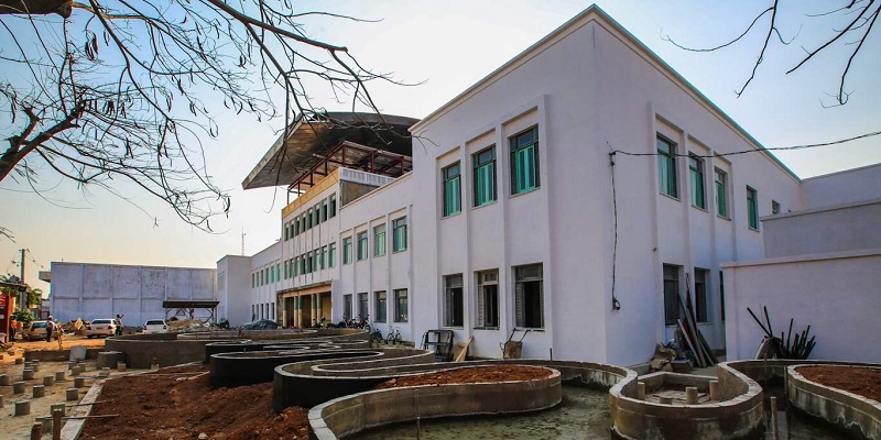 Gladson promete entrega de museu após 2 anos de obras paradas