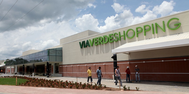 Via Verde Shopping continua vacinação para maiores de 15 anos neste domingo