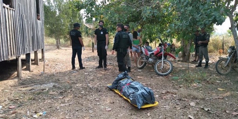 Homem morre durante derrubada de árvores na Transacreana, na capital
