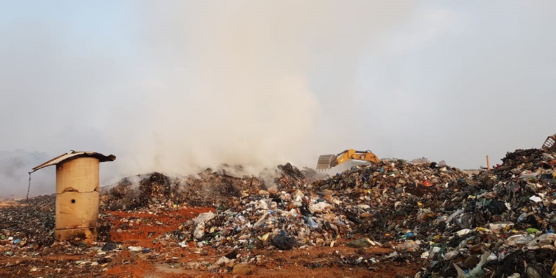 Há quatro dias em incêndio, aterro do interior tem chamas controladas