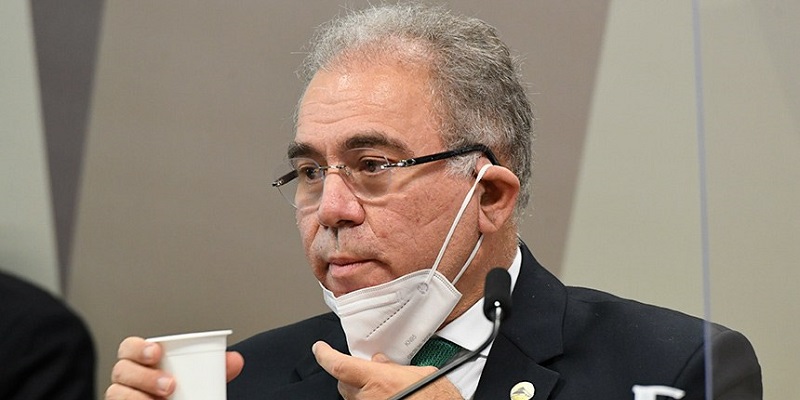 Queiroga fala em ‘tirar de uma vez por todas essas máscaras’