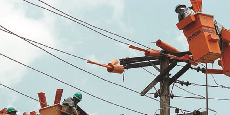 Diversos bairros de Rio Branco ficam sem energia devido temporal