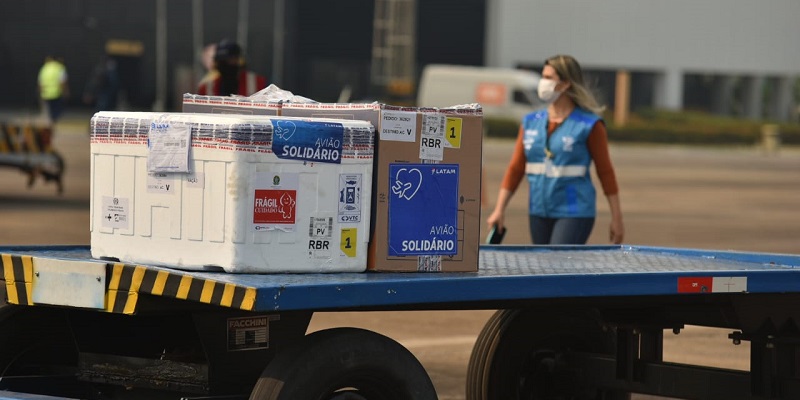 Acre recebe novo lote de vacinas contra covid-19 e ultrapassa 1 milhão de doses recebidas