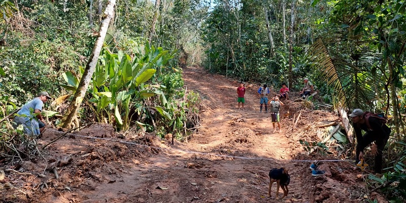 Indígenas se reúnem contra construção de estrada no Peru
