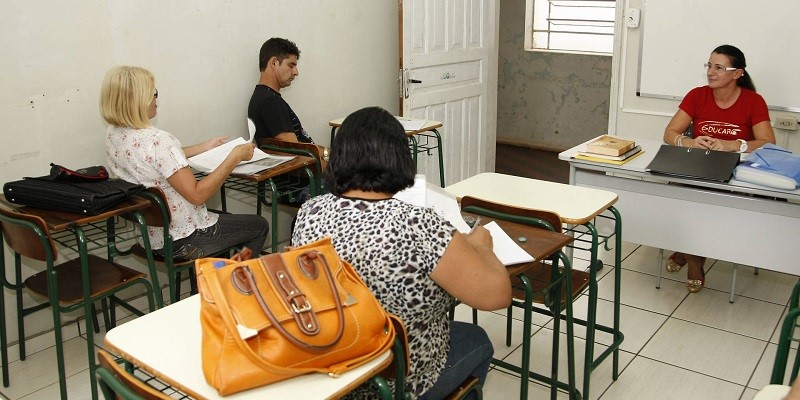Matrículas para Educação de Jovens de Adultos continuam abertas