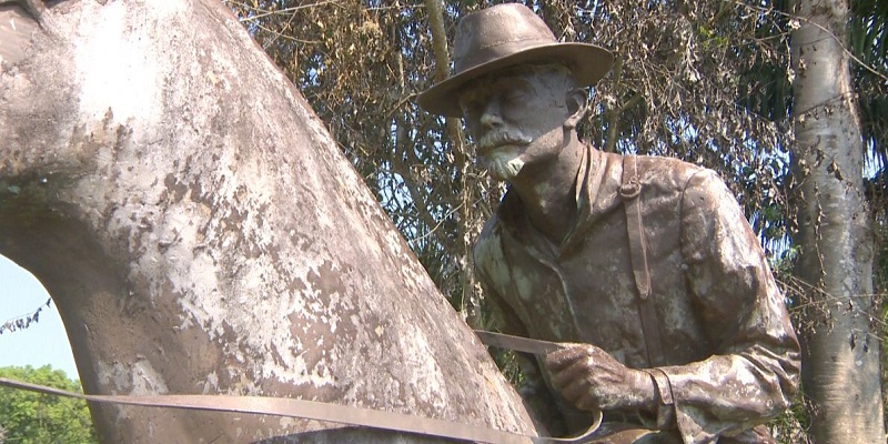 Museu “a céu aberto” de Plácido de Castro está destruído e abandonado