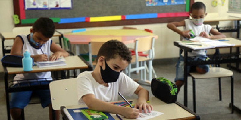 Aulas presenciais da rede pública estadual só retornam em outubro