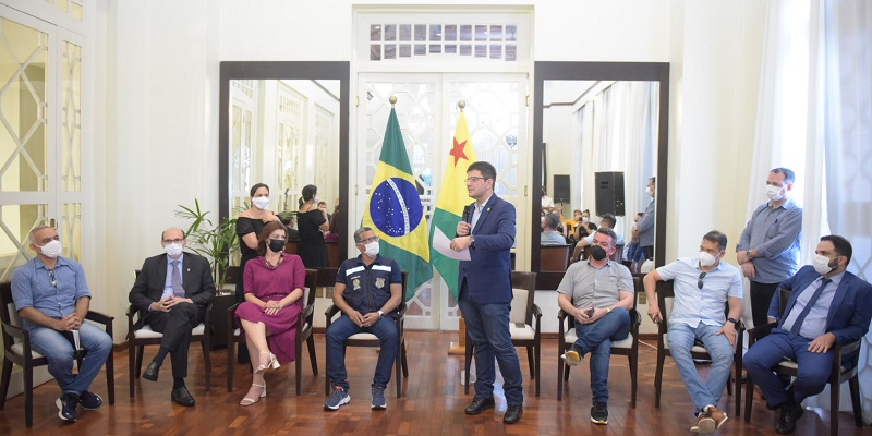 Governo anuncia abertura de concurso público efetivo para o ISE