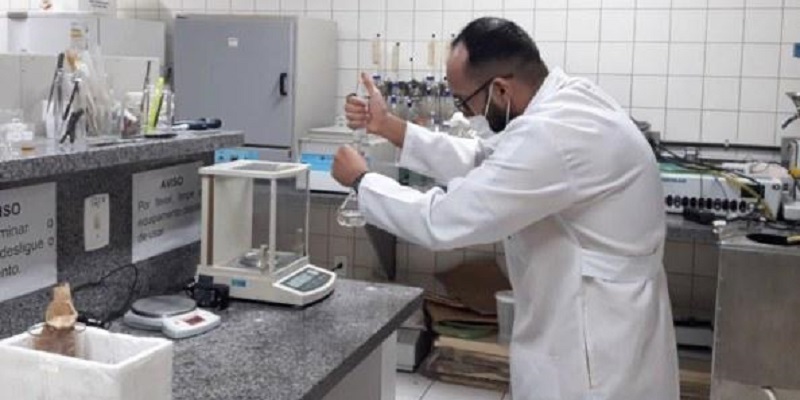 Professor pesquisa o bambu para diagnosticar câncer no Acre